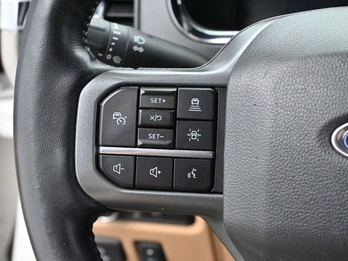 Used 2022 Ford F150 Lariat w/ Equipment Group 502A High image 18