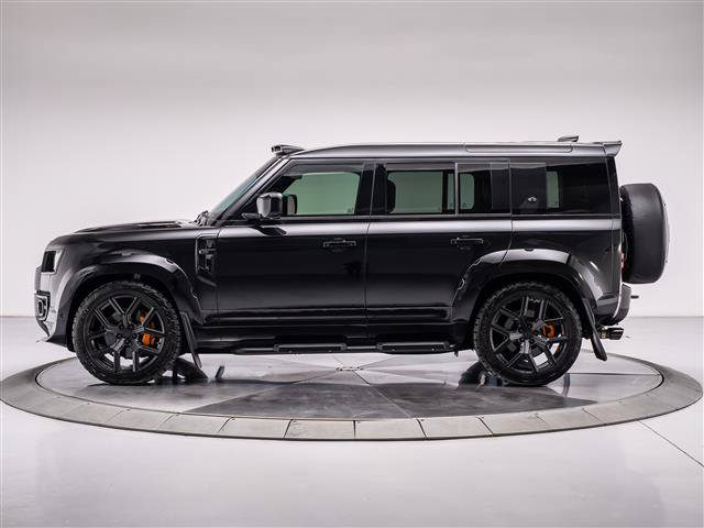 Used 2023 Land Rover Defender 110 V8 AWD/4WD image 2