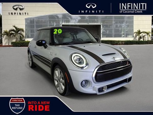 Used 2020 MINI Cooper S image 1