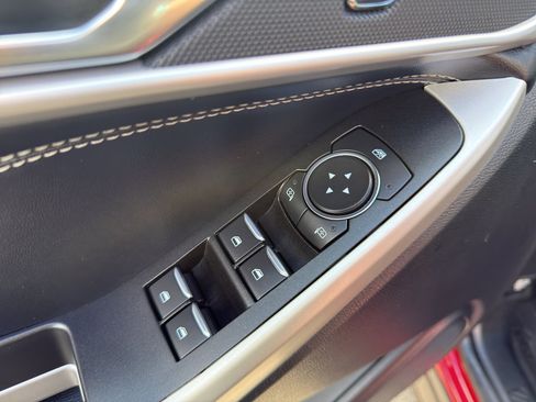 Used 2021 Ford Explorer XLT w/ Equipment Group 202A image 13