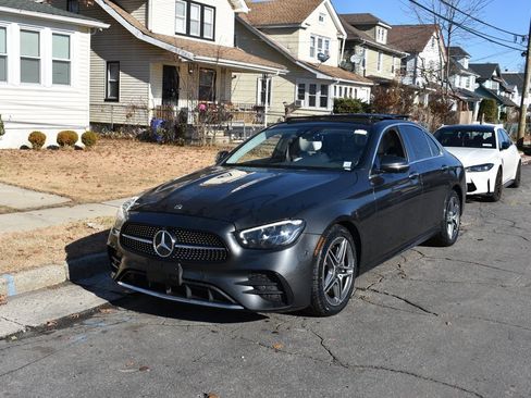 Used 2023 Mercedes-Benz E 350 4MATIC Sedan w/ Premium Package image 2