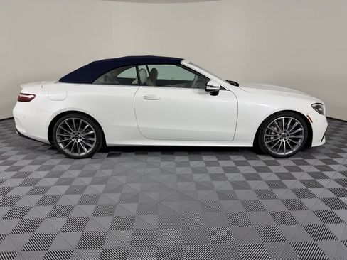 Used 2023 Mercedes-Benz E 450 Cabriolet image 11
