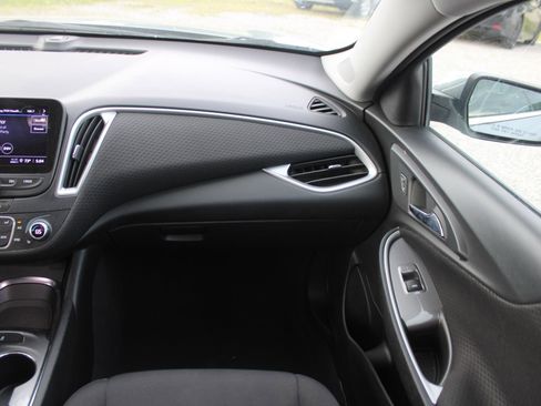 Used 2023 Chevrolet Malibu LT image 18