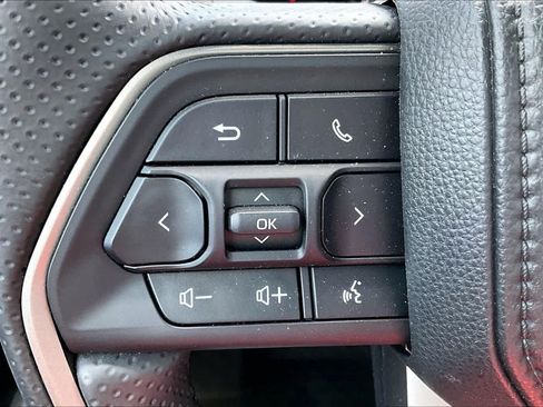 Used 2026 Toyota 4Runner SR5 AWD/4WD image 21