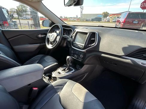 Used 2014 Jeep Cherokee Limited w/ Trailer Tow Group image 12