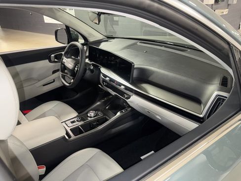 New 2026 Kia Sorento EX AWD/4WD image 10