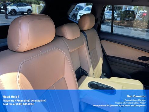 Used 2023 Volkswagen Tiguan SE AWD/4WD image 21