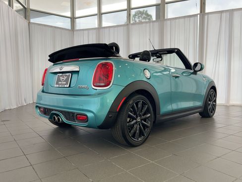 Used 2019 MINI Cooper S w/ Driver Assistance Package image 9
