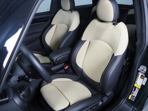 Used 2024 MINI Cooper SE w/ MINI Resolute Edition image 14