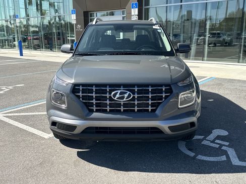 New 2026 Hyundai Venue SEL image 3