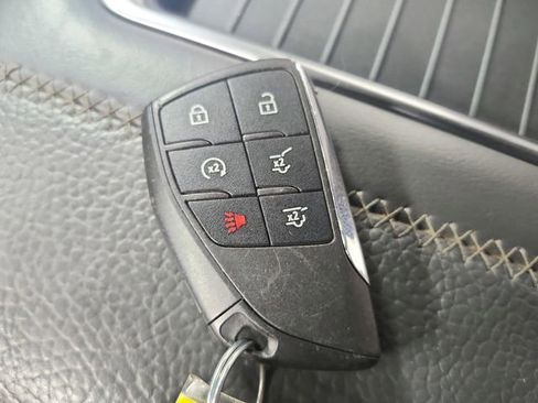 Used 2021 GMC Yukon Denali w/ Denali Ultimate Package AWD/4WD image 39