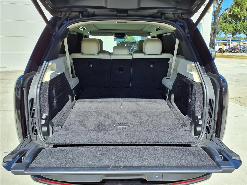 Used 2025 Land Rover Range Rover Long Wheelbase SE AWD/4WD image 15