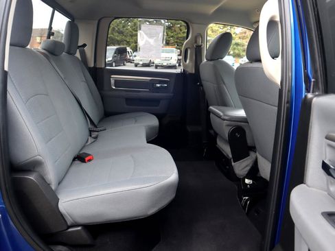 Used 2019 RAM 1500 Classic SLT image 38