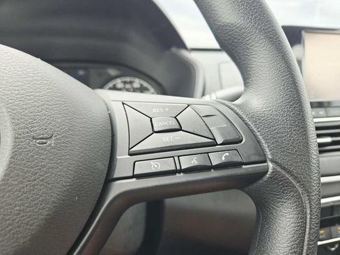 Used 2023 Nissan Altima 2.5 S FWD image 17