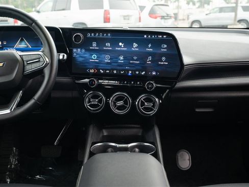 Used 2024 Chevrolet Blazer EV LT image 29