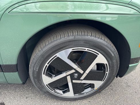 Used 2026 Hyundai Ioniq 9 Calligraphy image 9