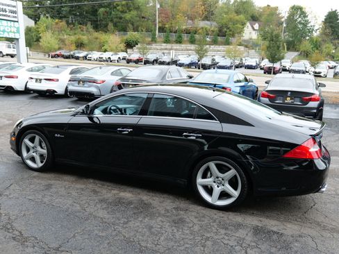 Used 2007 Mercedes-Benz CLS 63 AMG w/ P2 Pkg image 7