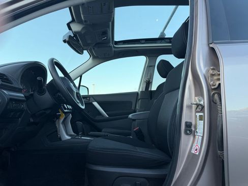 Used 2015 Subaru Forester 2.5i Premium AWD/4WD image 5