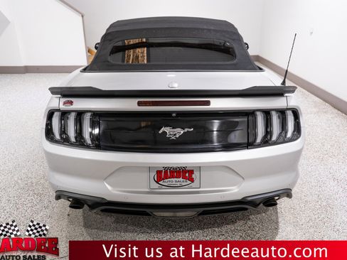 Used 2019 Ford Mustang Premium RWD image 7