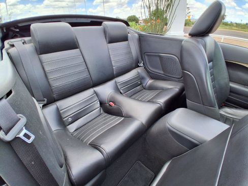 Used 2007 Ford Mustang GT RWD image 30
