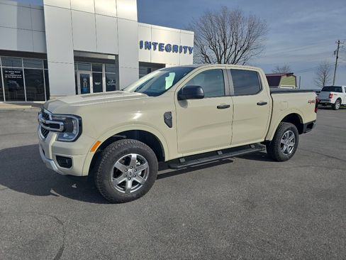 Used 2025 Ford Ranger XLT w/ Chrome Accent Package image 2