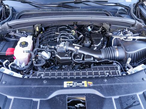 Used 2023 Jeep Grand Cherokee Limited w/ Luxury Tech Group II image 25