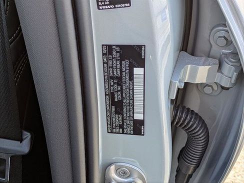 New 2026 Volvo V60 B5 Cross Country Ultra w/ Climate Package image 15