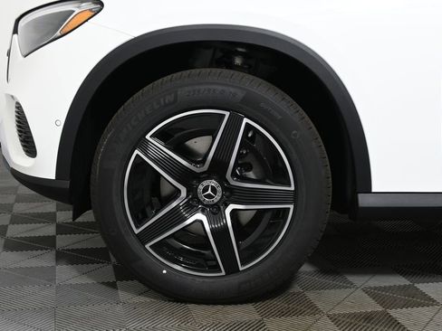 Used 2026 Mercedes-Benz GLC 300 4MATIC image 11