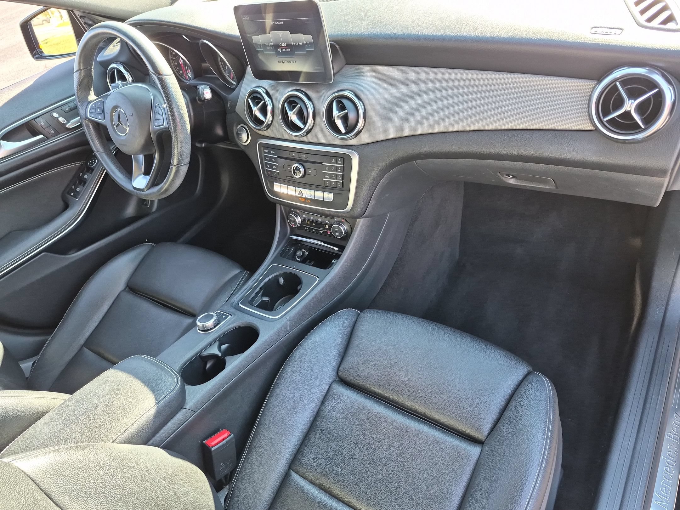 Used 2019 Mercedes-Benz GLA 250 4MATIC image 35