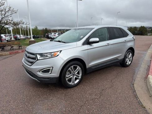 Used 2018 Ford Edge Titanium AWD/4WD image 3