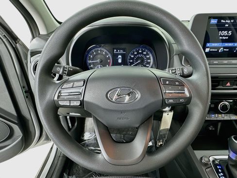 Used 2023 Hyundai Kona SE w/ Cargo Package AWD/4WD image 11