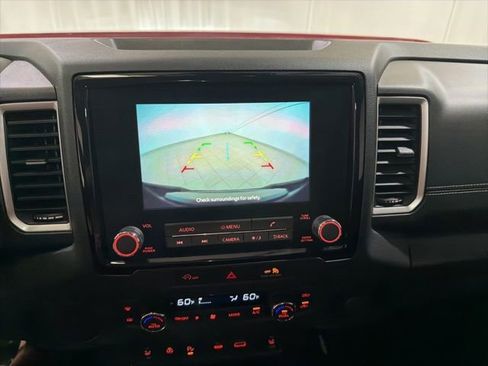 Used 2024 Nissan Frontier SL w/ Technology Package RWD image 17