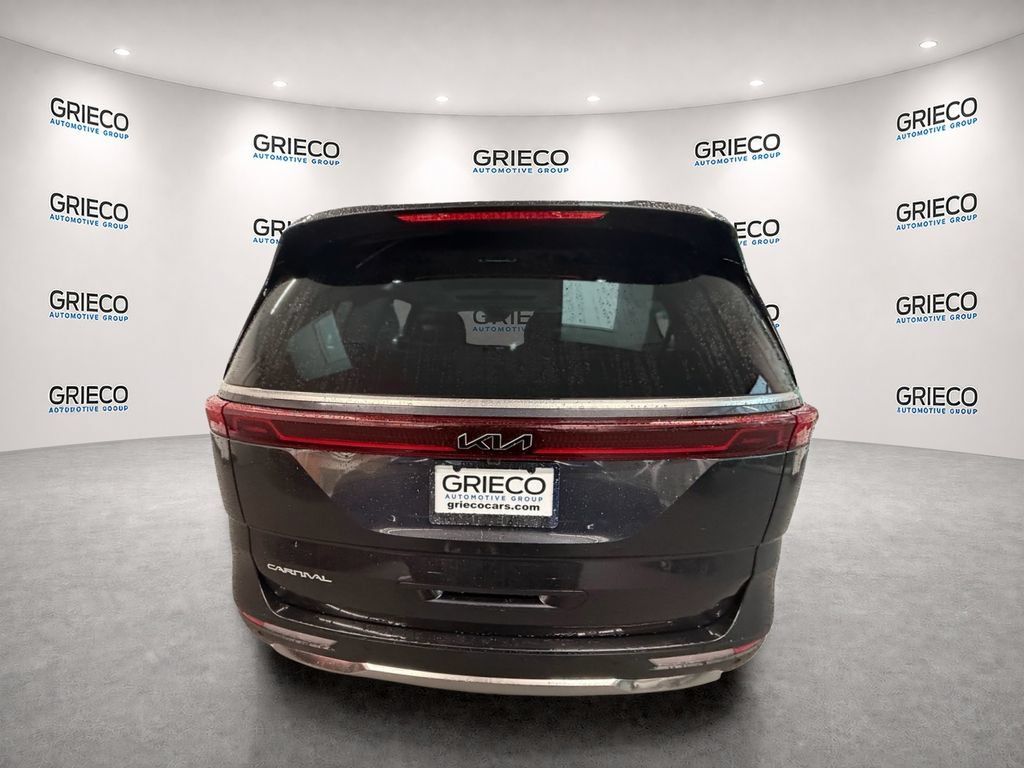Used 2024 Kia Carnival SX Prestige FWD image 6