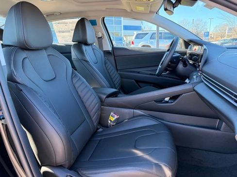New 2026 Hyundai Elantra Limited FWD image 31