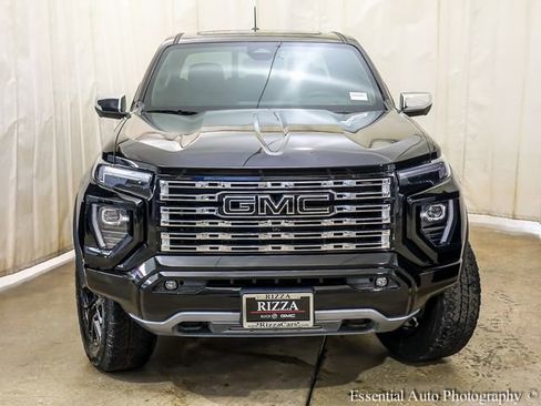 New 2026 GMC Canyon Denali w/ LPO, Denali Black Edition AWD/4WD image 5