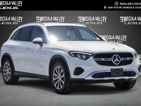 Used 2025 Mercedes-Benz GLC 300 image 1