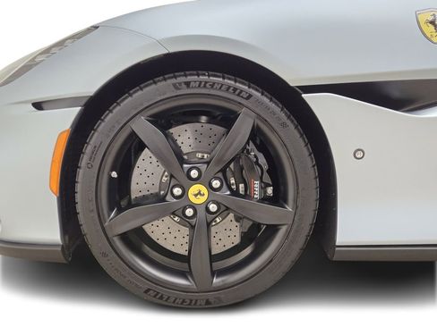 Used 2022 Ferrari Portofino M RWD image 13