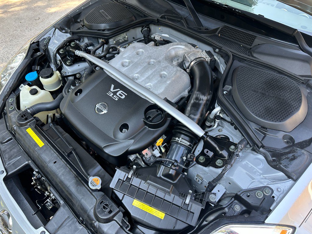 Used 2005 Nissan 350Z Touring RWD image 49