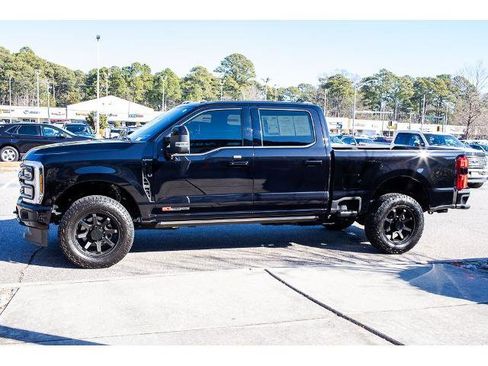 Certified 2025 Ford F350 Platinum w/ FX4 Off-Road Package image 3