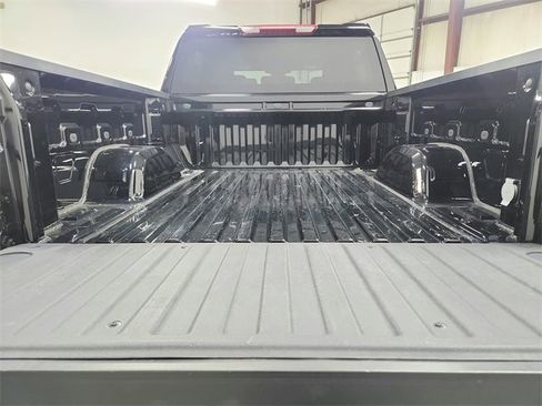 Used 2024 Chevrolet Silverado 1500 LT image 39