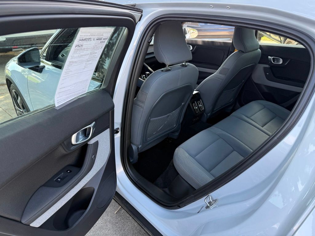 Used 2022 Polestar Polestar 2 w/ Performance Package AWD/4WD image 12