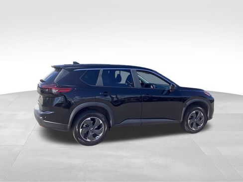 Used 2026 Nissan Rogue SV AWD/4WD image 5