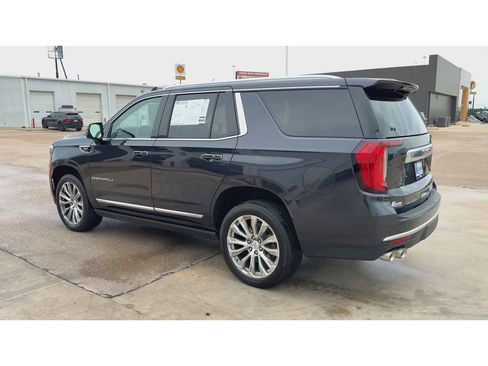 Used 2023 GMC Yukon Denali AWD/4WD image 6