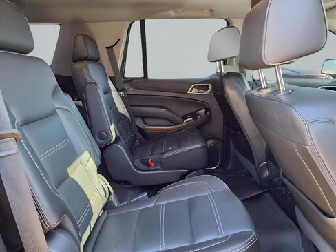 Used 2020 GMC Yukon Denali w/ Denali Premium Package image 14
