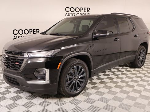 Used 2023 Chevrolet Traverse RS w/ LPO, Floor Liner Package FWD image 10