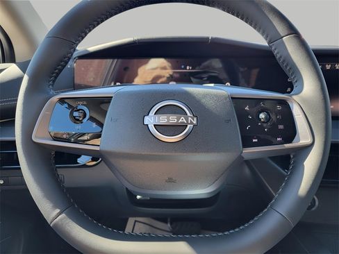 New 2025 Nissan Murano SV image 16