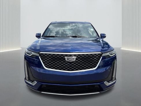 Used 2024 Cadillac XT6 Premium Luxury FWD image 2