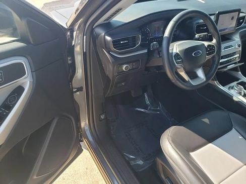 Used 2023 Ford Explorer XLT w/ Equipment Group 202A AWD/4WD image 12