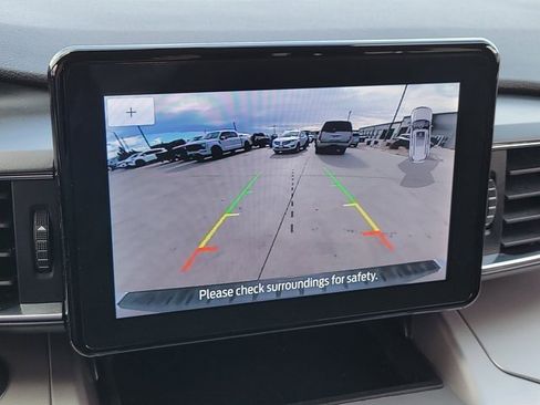 Certified 2022 Ford Explorer XLT w/ Equipment Group 202A image 20