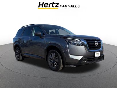 Used 2025 Nissan Pathfinder SV